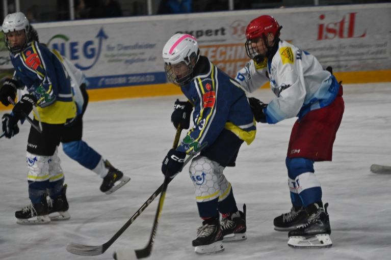NW15 lange auf Siegkurs – bitteres Schlussdrittel entscheidet Heimspiel