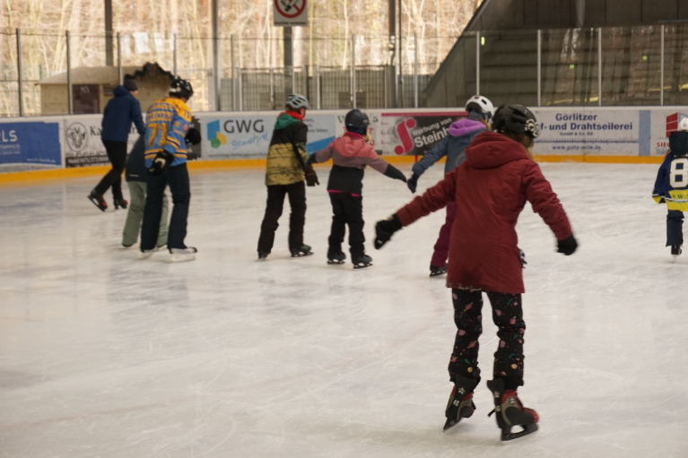 Eislaufwoche des Nieskyer Kinder- und Familienzentrum 2026